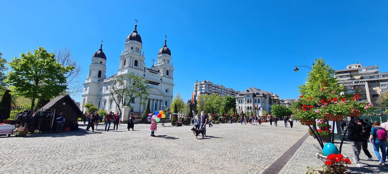 Genesis - Iasi City Center Ngoại thất bức ảnh